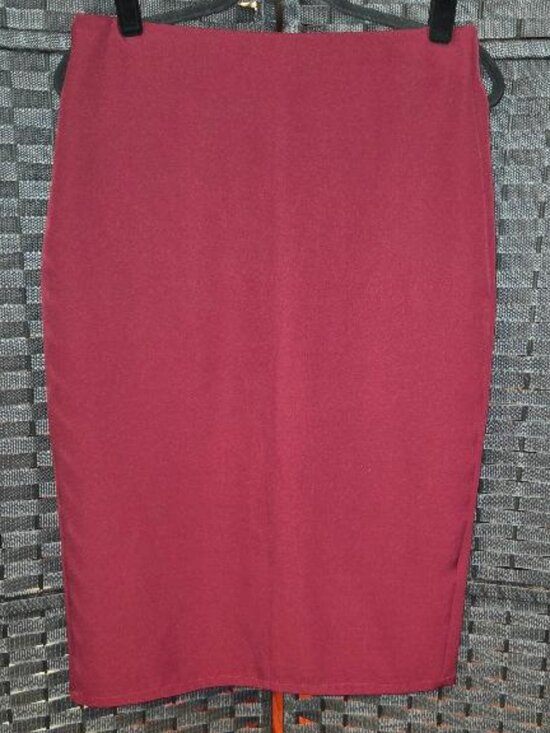 Koandaily Dresses & Skirts - Koandaily Solid Burgundy Pencil Skirt